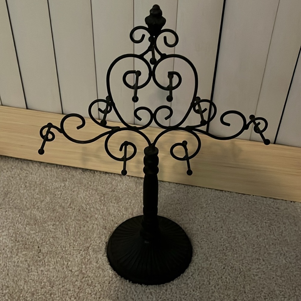 Elegant Black Metal Wall Jewelry Stand